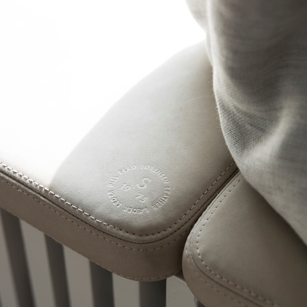 Close-up of seating crafted with Sørensen Leather ROYAL NUBUCK Off White