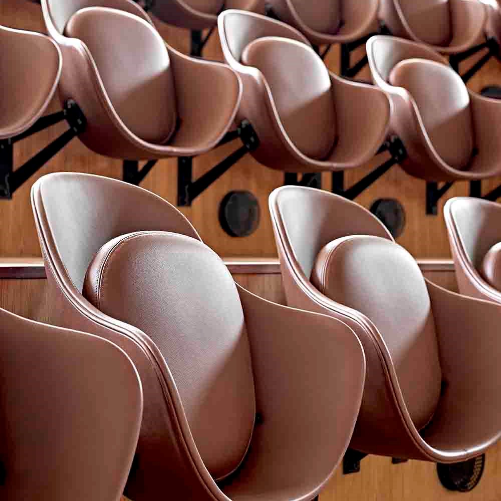 Auditorium seats inside Axel Towers crafted in Sørensen Leather