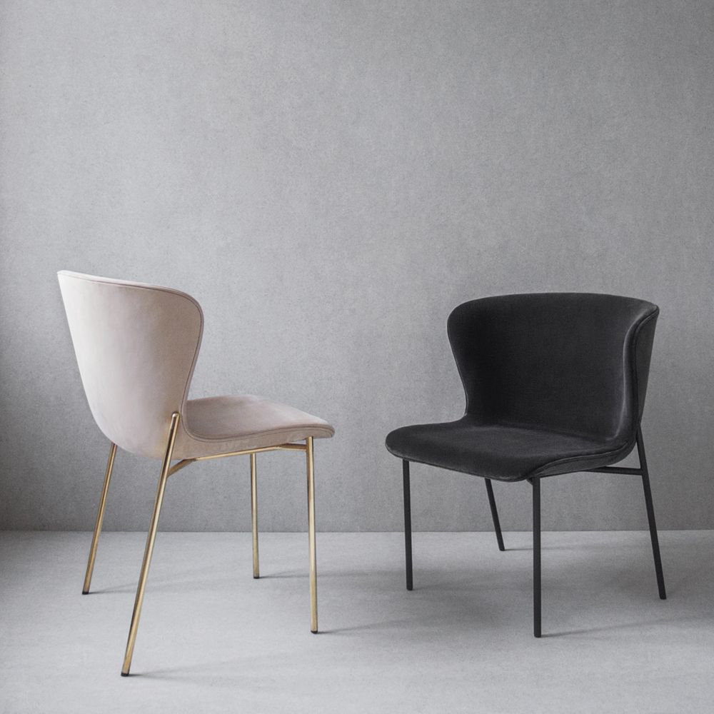 5 Friends & Founders La Pipe dining chairs crafted with Sørensen ...