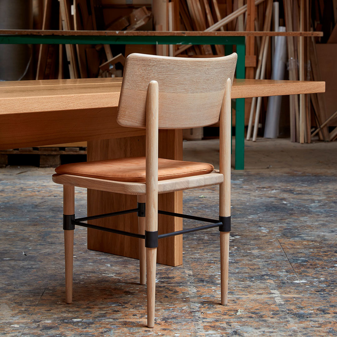 MG101 Dining chair in leather and solid oak by Malte Gormsen. Design: Space Copenhagen. Photo by Magnus Omme.