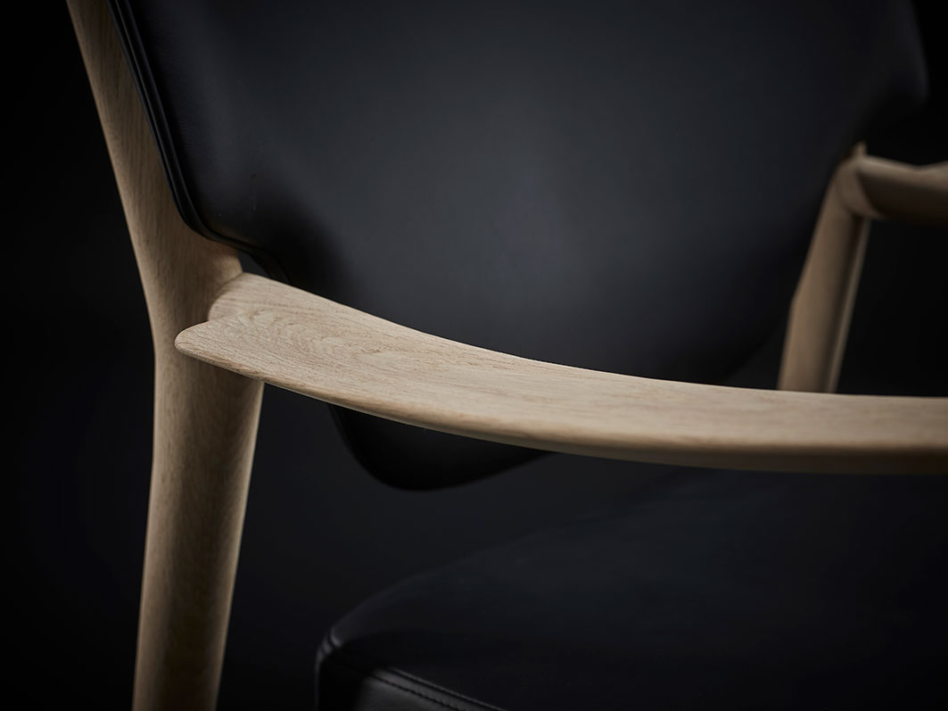 Eikund Veng Lounge Chair close-up